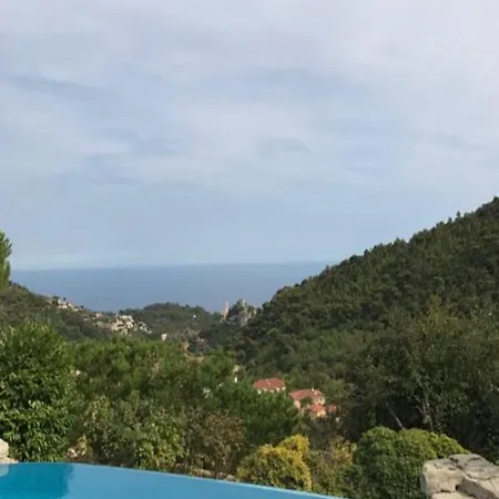 Hotel In *